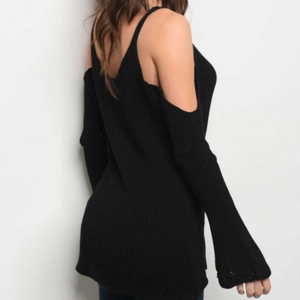 Girly & Flirty Cold shoulder sweater tunic - Picture 3 of 4